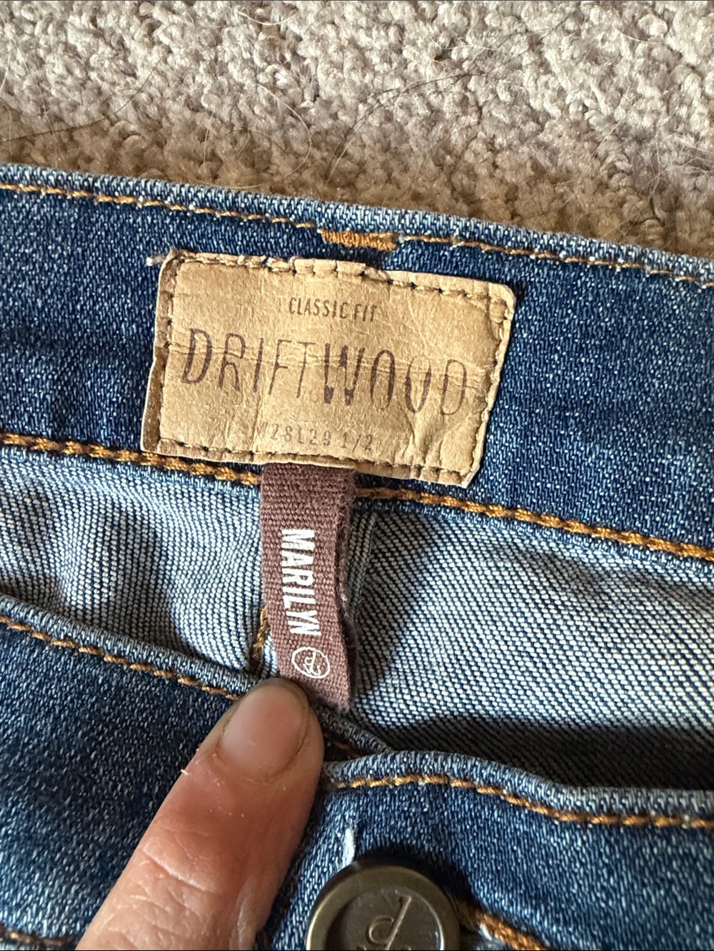 Driftwood Marilyn Embroidered Skinny Jeans in Medium Blue Wash - 28 - Picture 3 of 7